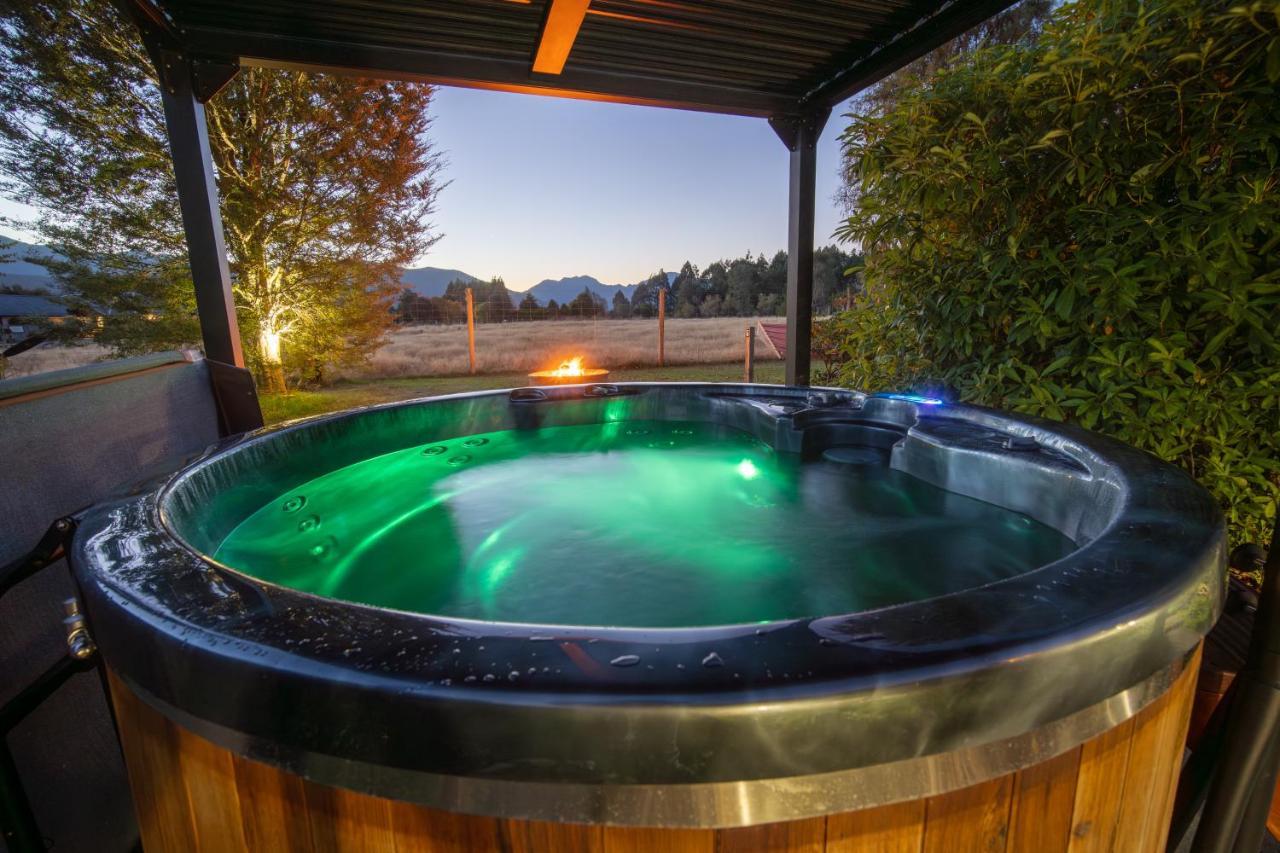Alpine Rock B&B テアナウ エクステリア 写真
