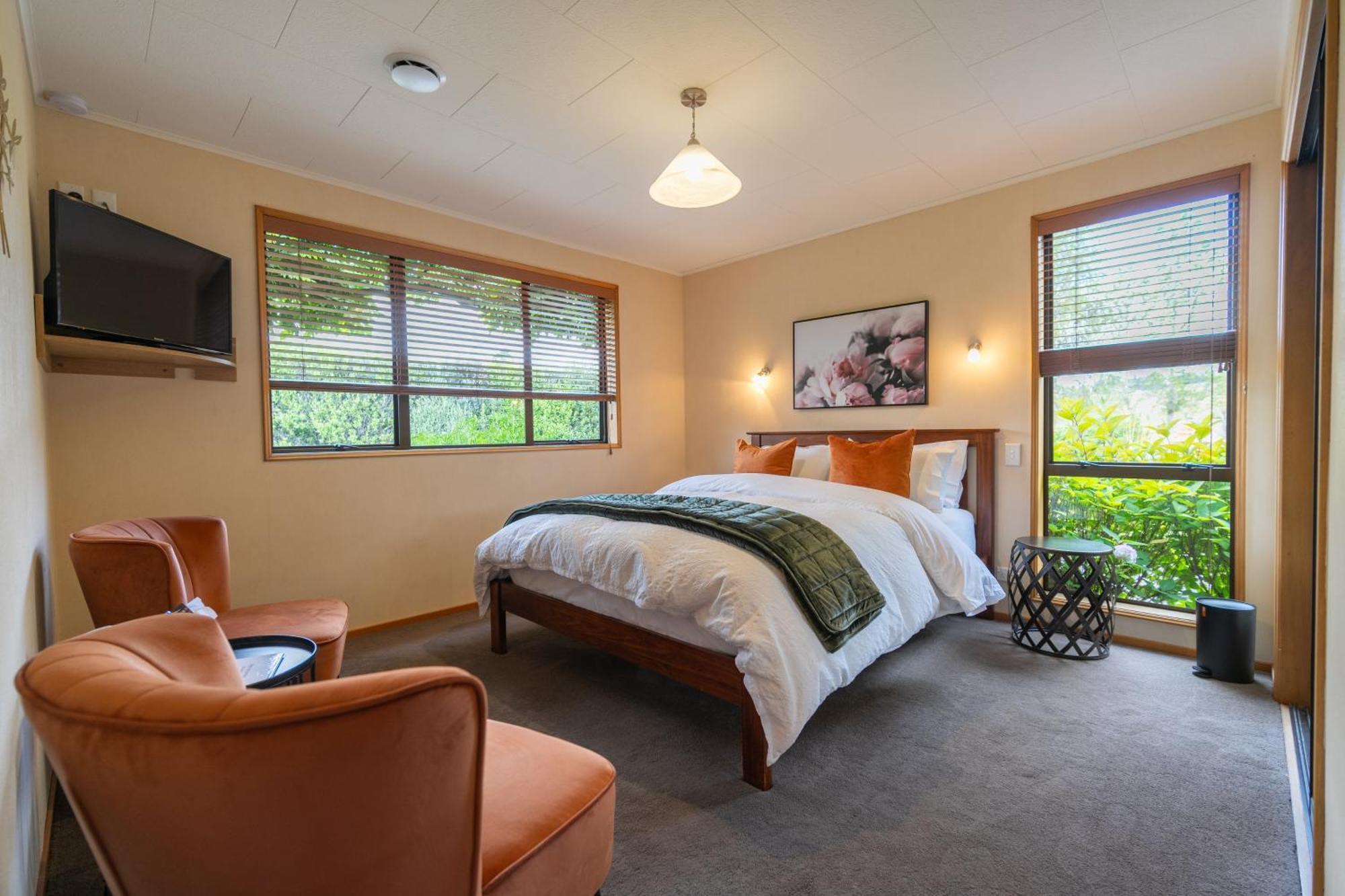 Alpine Rock B&B テアナウ エクステリア 写真