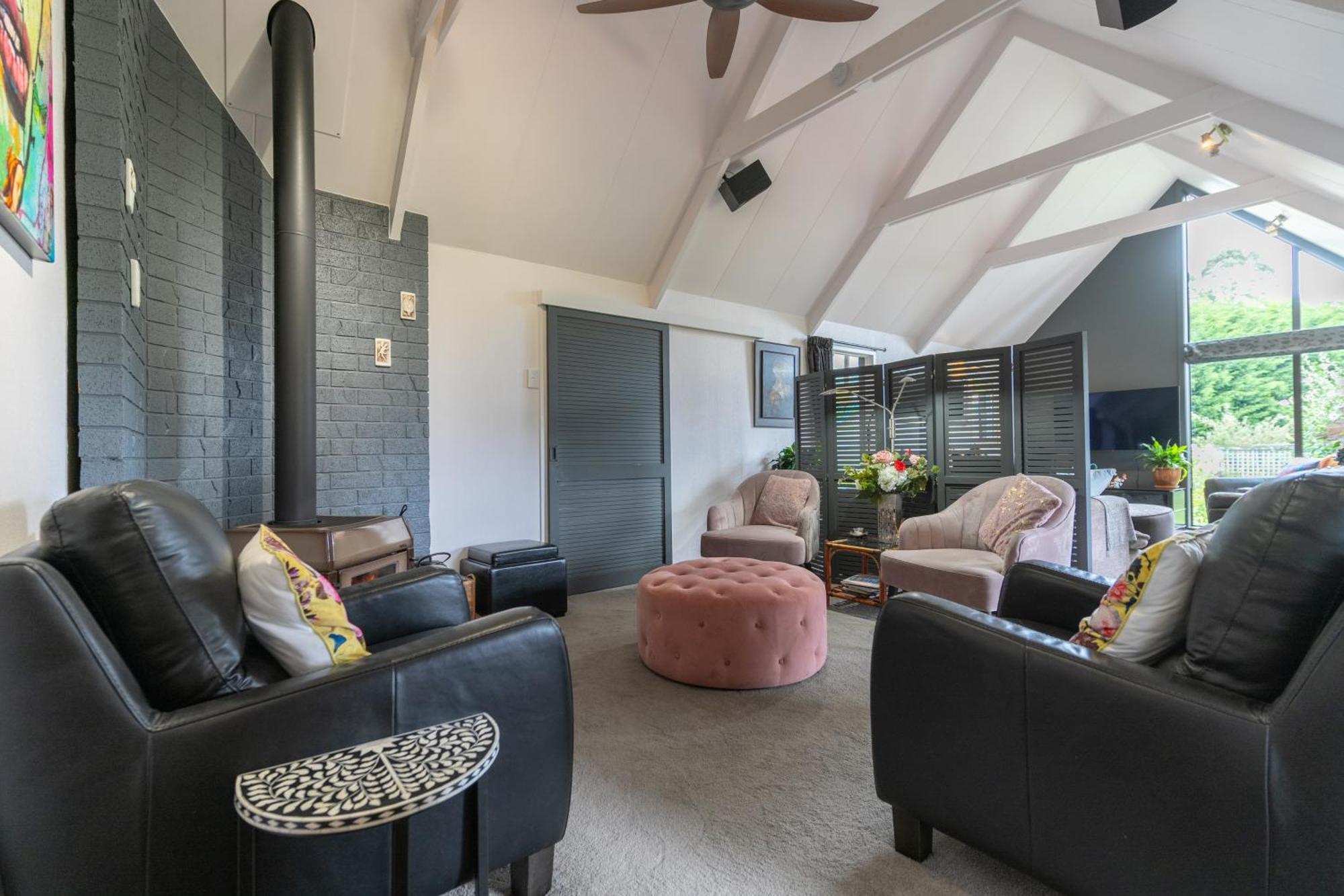 Alpine Rock B&B テアナウ エクステリア 写真